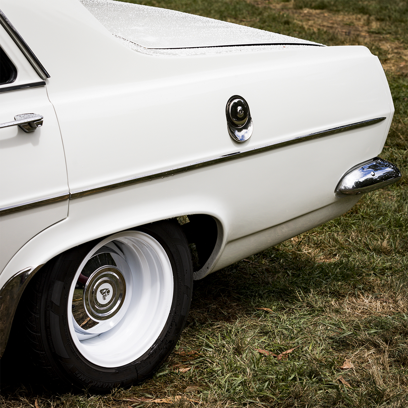 Holden HR Special