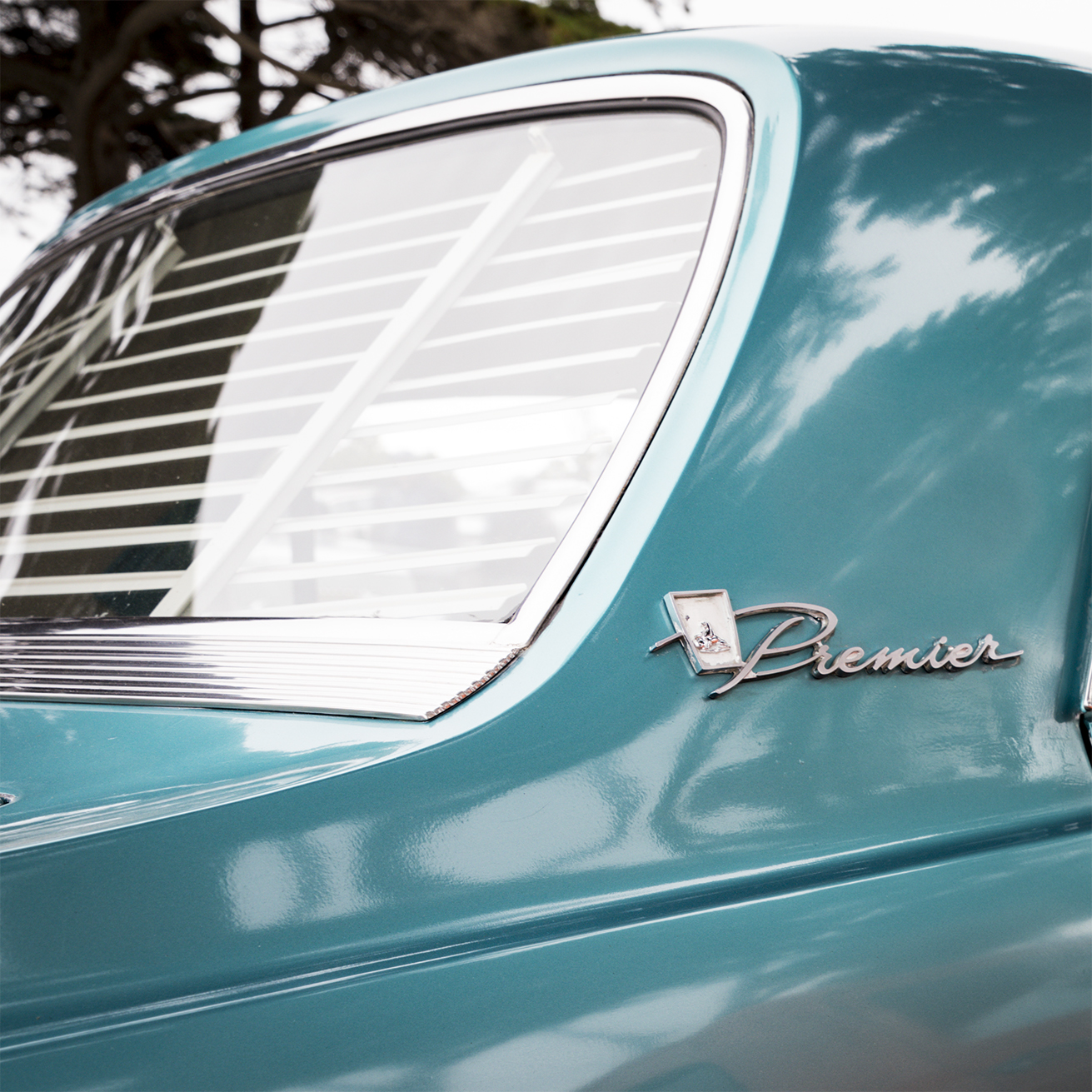 Holden Premiere