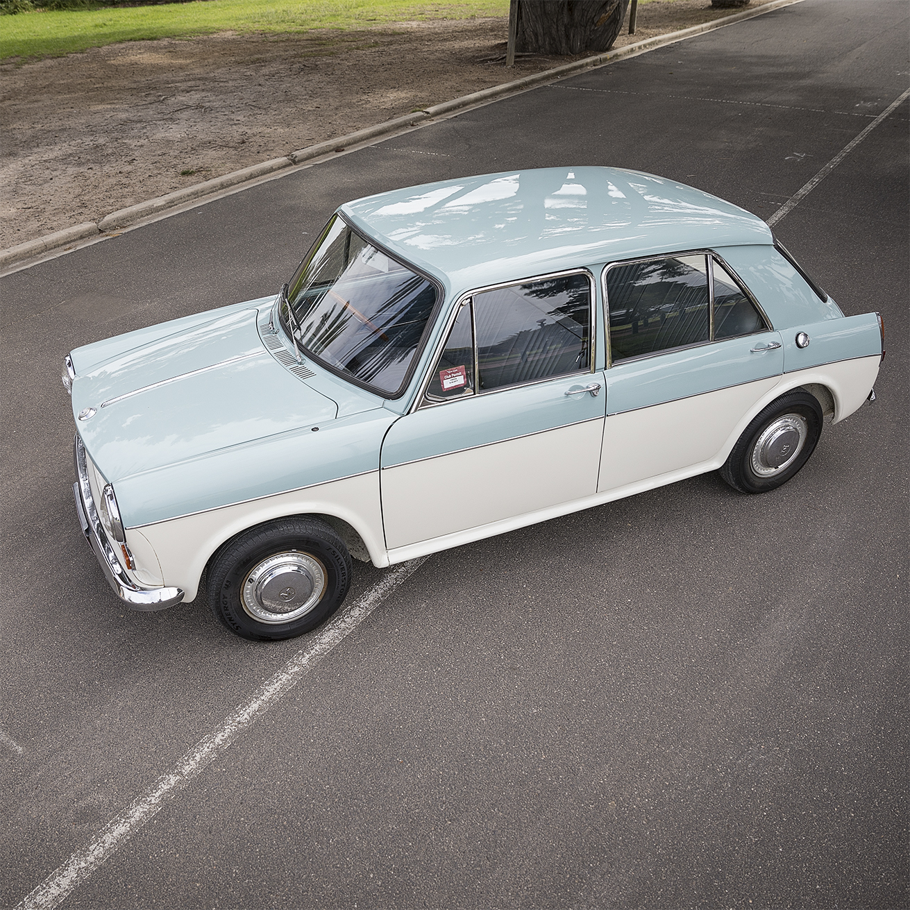 Morris 1100