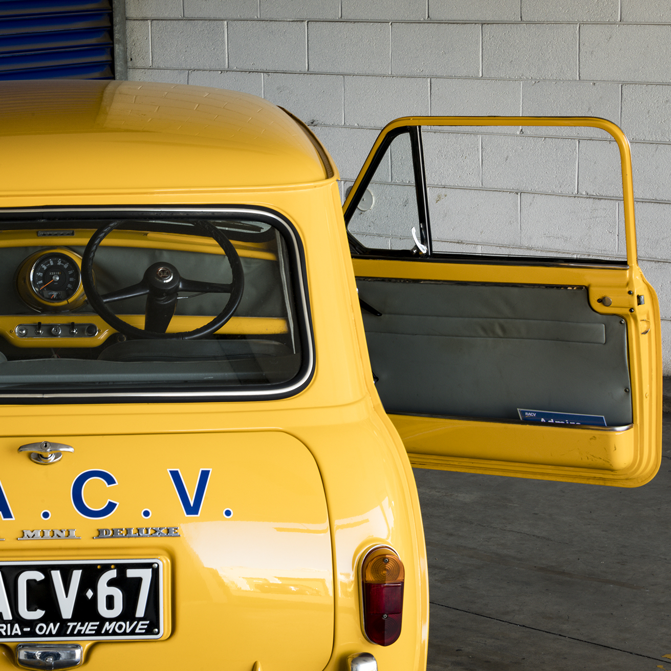 Morris Mini Deluxe