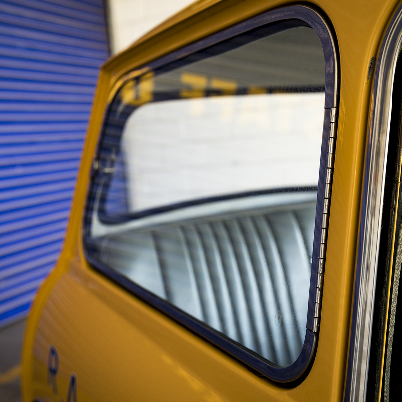 Morris Mini Deluxe